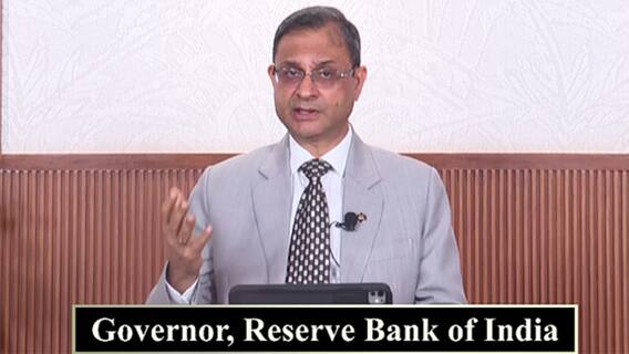 'अमेरिका से ज्यादा भारत का योगदान', ट्रंप के डेड इकोनॉमी वाले बयान पर RBI गवर्नर का पहला रिएक्शन