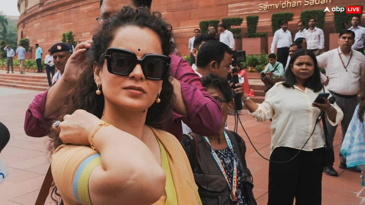 फिल्मों से कमाई के साथ सरकार से भी सैलरी लेते हैं ये 8 बॉलीवुड स्टार्स, कुछ को तो मिल रही है आजीवन पेंशन