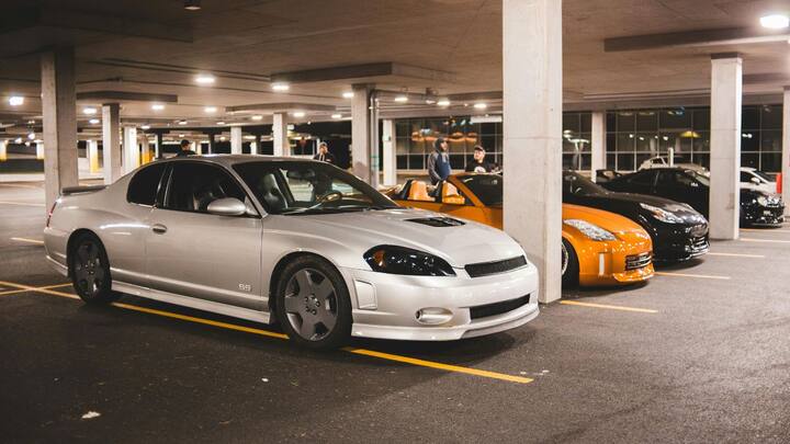 इसके साथ ही इसके अंदर वाहन के वजन उठाने के लिए काफी मजबूत और फाइबर ग्लास का इस्तेमाल किया गया है. ये टायर फटते नहीं और ना कभी पंक्चर होते हैं. जिससे हादसों को रोका जा सकता है.