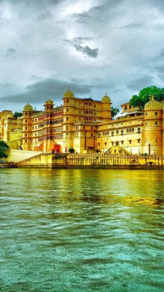 रक्षाबंधन पर बहन को दें यादगार ट्रिप का तोहफा, साथ में घूमें भारत की ये 5 खास जगहें!