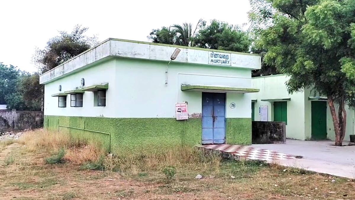 சீர்காழி அருகே இப்படி ஒரு விபத்தா...? - பரிதாபமாக பறிபோன இரண்டு உயிர்கள் - சோகத்தில் மூழ்கிய கிராமம்