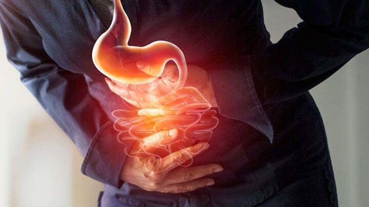 STOMACH DIGESTION ISSUE : पोट रोज साफ होत नसेल तर हे घरगुती उपाय उपयोगी ठरू शकतात. पचनसंस्था सुधारण्यासाठी नैसर्गिक उपाय आणि चांगल्या सवयींचा अवलंब करा.