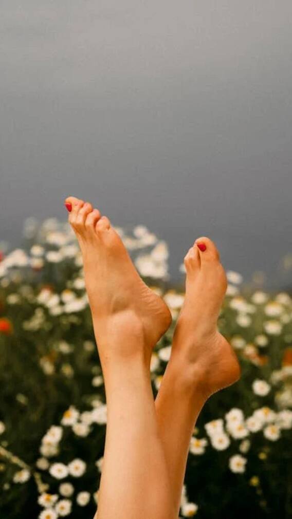 கால் பாதங்களின் வலியை போக்குவதற்கான எளிய டிப்ஸ்