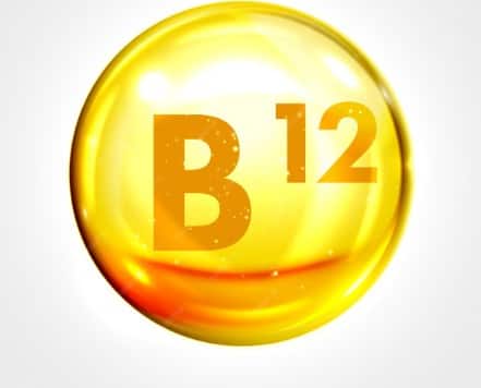 विटामिन बी12 की कमी: शरीर में विटामिन B12 की कमी से भी पैरों में झनझनाहट, सुन्नता और जलन हो सकती है. यह नसों के कामकाज को प्रभावित करता है और तंत्रिका तंत्र की कार्यक्षमता को कमजोर करता है.