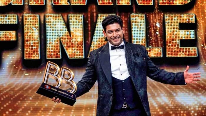 Bigg Boss season 13 was quite popular. Siddharth Shukla was the winner of this season. Diwant actor is also considered to be the most popular player of Bigg Boss. According to the news of Live Hindustan, Siddharth got 50 lakh rupees as prize money.