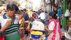 राखियों से सजा दिल्ली का सदर बाजार, 3 हजार से ज्यादा वेरायटी, इतने रुपये से शुरू है कीमत