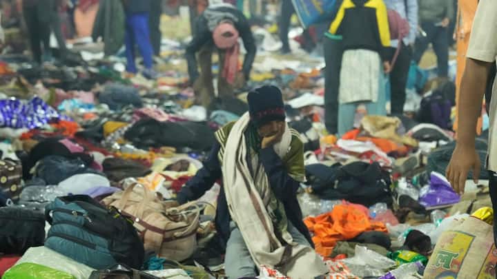 यहां मौनी अमावस्या के दिन लाखों श्रद्धालु गंगा स्नान के लिए आए थे अचानक भीड़ अनियंत्रित होने से भारी भगदड़ मची थी. इस भगदड़ में 30 से ज्यादा लोगों की मौत हो गई और 60 से अधिक लोग घायल हुए.