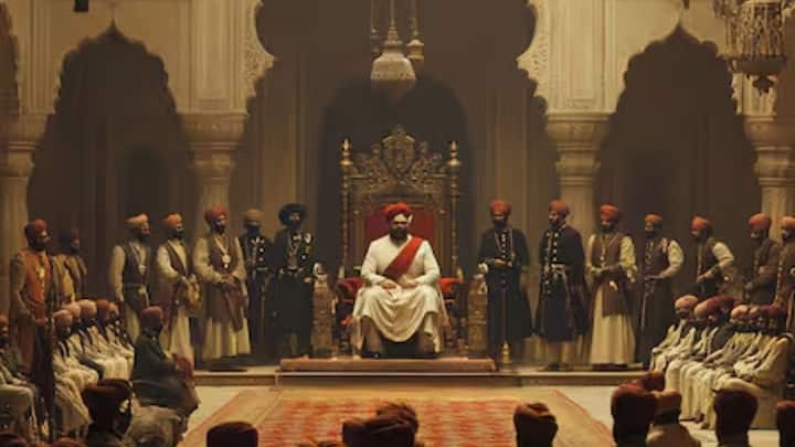 आगरा प्रमुख व्यापार मार्गों पर स्थित था, जो कि मुगलों को आर्थिक रूप से मजबूती देता था. इसके अलावा वहां पर सैन्य अभियानों को आसानी से संचालित किया जा सकता था.