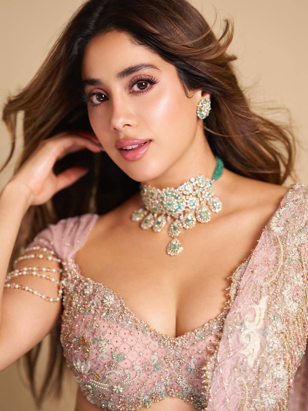 The actress had also told that she goes to the Tirupati temple before starting any new work, so that everything is fine.