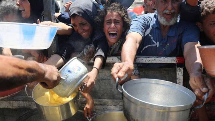 But if there is a lack of water in someone's body, then he has more problems. In such a situation, people who are fast, even if they do not eat food, they definitely drink water. That is why they live for several days.