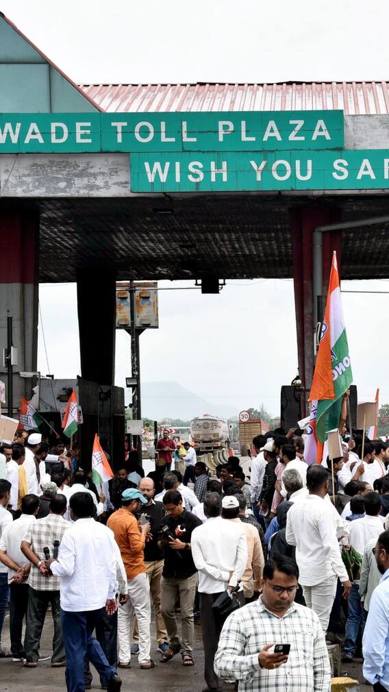 भारत में कितने टोल प्लाजा हैं?