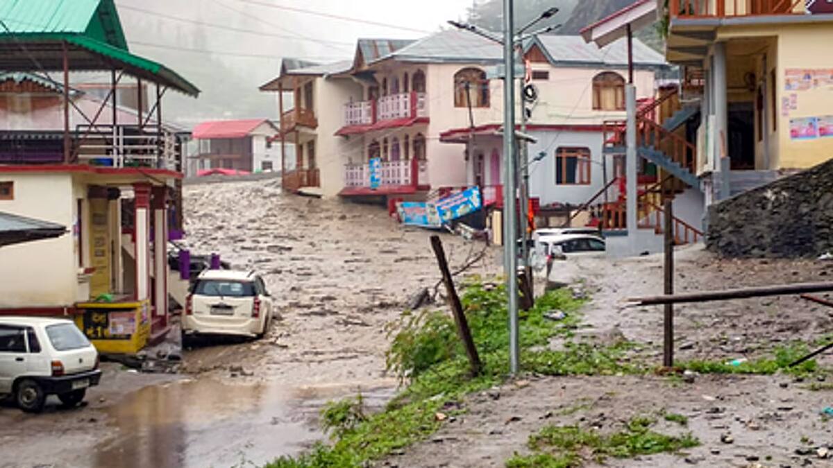 உத்தரகண்ட் மேகவெடிப்பு: மாயமான கேரள சுற்றுலா பயணிகள் 28 பேர் பத்திரமாக மீட்பு! பரபரப்பு தகவல்!