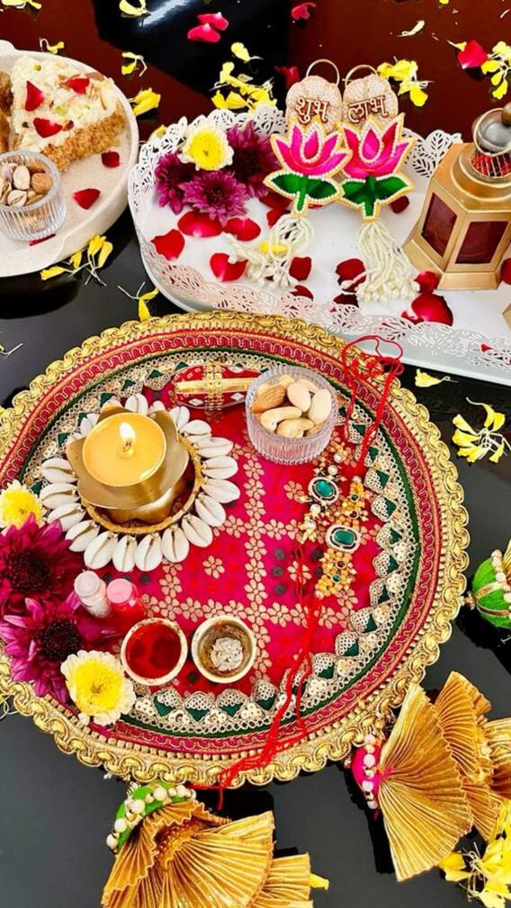 राखी पौर्णिमेला भावाला ओवाळताना ताटात ठेवा 'या' १० वस्तू!