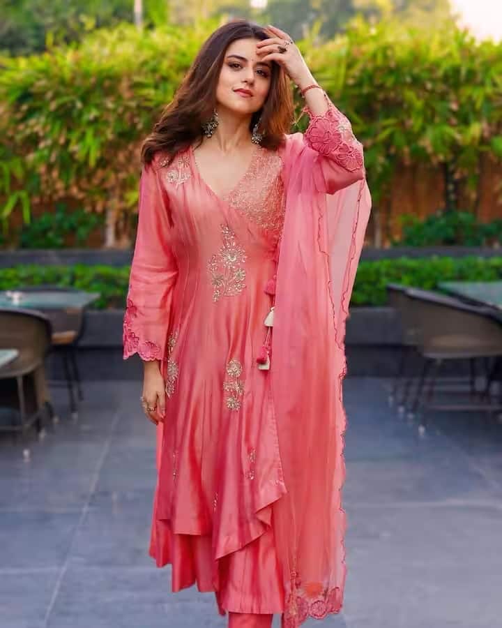 रिद्धि डोगरा उन अभिनेत्रियों में से एक हैं जो अपनी निजी जिंदगी के बारे में खुलकर बात करती हैं। हाल ही में एक्ट्रेस ने अपनी लव लाइफ को लेकर बड़ा खुलासा किया।