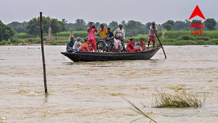 Weather Forecast: তিস্তা, তোর্সা, জলঢাকা নদীতে জলস্তর বাড়বে। নিচু এলাকা প্লাবিত হওয়ার সম্ভাবনা। দার্জিলিং কালিম্পঙের পার্বত্য এলাকায় ধস নামার আশঙ্কা রয়েছে।