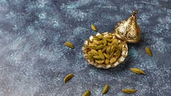 सुबह-सुबह खाली पेट खाएं इलायची, शरीर में दिखेंगे ये पॉजिटिव फायदे