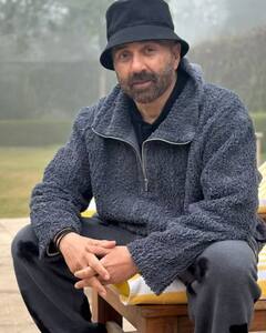 इन 6 फिल्मों से सिनेमाघरों में गदर मचाएंगे सनी देओल, बॉक्स ऑफिस पर तोड़ेंगे कमाई के हर रिकॉर्ड!