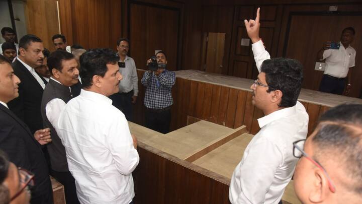 Kolhapur Circuit Bench: 18 ऑगस्टपासून याच इमारतीमध्ये मुंबई उच्च न्यायालयाचे सर्किट बेंच सुरू होणार आहे. 17 ऑगस्ट रोजी भव्य कार्यक्रम राज्य सरकारच्या वतीने घेण्यात येणार आहे.