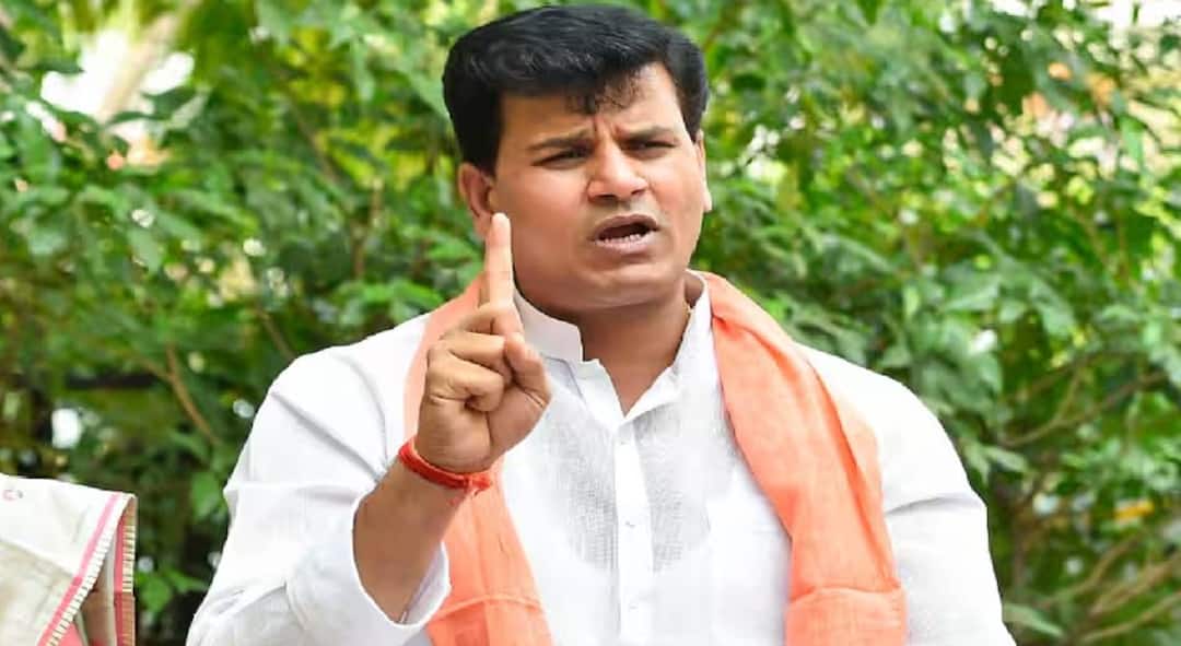 ..तर आम्ही पोलीस आणि कायदा सुव्यवस्था बाजूला ठेवत घरात घुसून मारू; रवी राणांचा निर्वाणीचा इशारा