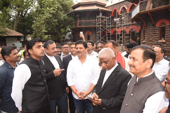 इमारतीची सुरू असलेली कामे वेळेत आणि गतीने पूर्ण होत असल्याचे सार्वजनिक आरोग्य व कुटुंब कल्याण मंत्री तथा पालकमंत्री प्रकाश आबिटकर यांनी सांगितले.