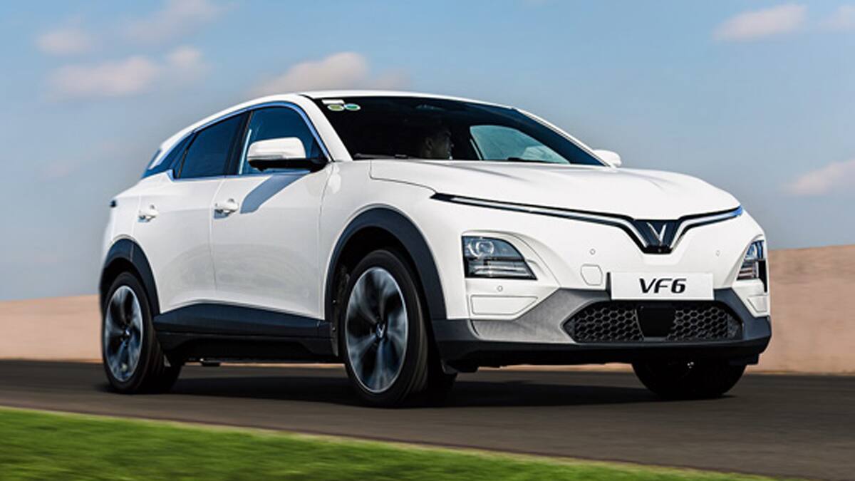 VinFast: தூத்துக்குடியில் தயாராகும் புதிய 7 சீட்டர் எலெக்ட்ரிக் SUV கார்! விலை என்ன?
