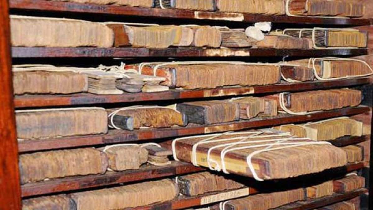 தஞ்சாவூர் சரஸ்வதி மகால் நூலகம்: அரசு அங்கீகாரம்! தமிழ் ஆர்வலர்கள் கொண்டாட்டம்! அறியாத ரகசியங்கள் இதோ!