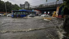 Delhi Heavy Rain: દિલ્લીમાં મેઘતાંડવ, ભારે વરસાદથી રોડ જળમગ્ન, અનેક ફ્લાઇટ લેઇટ, આગામી 24 કલાકનું એલર્ટ
