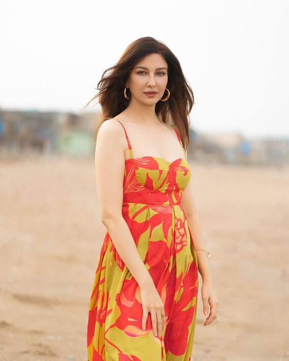 સૌમ્યા ટંડનના સિમ્પલ લુકે જીત્યું ફેન્સનું દિલ