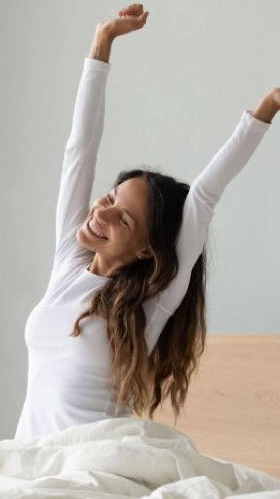सकाळी झोपेतून जागं होण्याचे 7 सोपे उपाय
