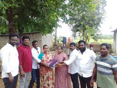 Pawan Kalyan Rakhi Gifts: పిఠాపురంలో 1500 వితంతు మహిళలకు రాఖీ కానుకలు పంపిన పవన్ కళ్యాణ్