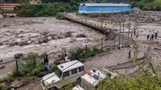 Himachal Ka Mausam: हिमाचल प्रदेश में भारी बारिश की चेतावनी, 3 दिन तक खराब रहेगा मौसम, कई सड़कें बंद