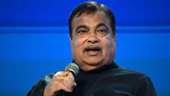 कुछ समय पहले केंद्रीय परिवहन एवं सड़क परिवहन मंत्री नितिन गडकरी ने जानकारी दी थी कि जल्द ही पूरे देश में वार्षिक फास्टैग पास लागू किया जाएगा। जिससे यह पास साल में एक बार बनवाना होगा और पूरे साल यात्रा मुफ़्त रहेगी।