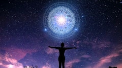 Astrology: ਇਨ੍ਹਾਂ 5 ਰਾਸ਼ੀ ਵਾਲਿਆਂ ਦੇ ਅਗਸਤ ਮਹੀਨੇ ਚਮਕਣਗੇ ਸਿਤਾਰੇ, ਜਾਣੋ ਕਿਵੇਂ ਖੁਸ਼ੀਆਂ ਨਾਲ ਭਰੇਗੀ ਝੋਲੀ? ਪਰਿਵਾਰ ਦਾ ਬਦਲੇਗਾ ਮਾਹੌਲ...