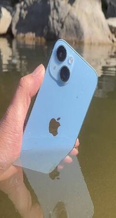 Gadget Tips: તમારો ફોન વૉટરપ્રૂફ છે કે વૉટર રેઝિસ્ટન્ટ ? જાણો