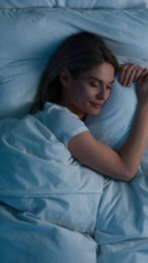 কীভাবে, কোন পজিশনে ঘুমোলে শরীর ঠিক থাকবে?