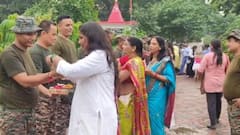 वाराणसी में फौजी भाइयों की कलाई पर महिलाओं ने बांधी राखी, भारतीय सैनिकों ने जताया आभार
