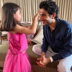 Raksha Bandhan 2025: सैफ अली खान को बहन सोहा ने बांधी राखी, सारा का माथा चूम इब्राहिम ने लुटाया प्यार, पटौदी फैमिली में यूं मना रक्षाबंधन