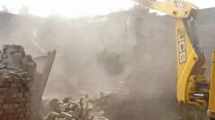 ਪੰਜਾਬ ਪੁਲਿਸ ਨੇ ਨਸ਼ਾ ਤਸਕਰ ਦੇ ਘਰ 'ਤੇ ਚਲਾਇਆ ਬੁਲਡੋਜ਼ਰ, ਪੰਚਾਇਤੀ ਜ਼ਮੀਨ 'ਤੇ ਕੀਤਾ ਸੀ ਨਾਜਾਇਜ਼ ਕਬਜ਼ਾ; ਪੂਰਾ ਪਰਿਵਾਰ ਨਸ਼ੇ ਦੇ ਕਾਰੋਬਾਰ 'ਚ...