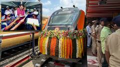 नागपुर-पुणे वंदे भारत ने शुरू होते ही बनाया यह नया रिकॉर्ड, सीएम देवेंद्र फडणवीस ने बताई खासियत