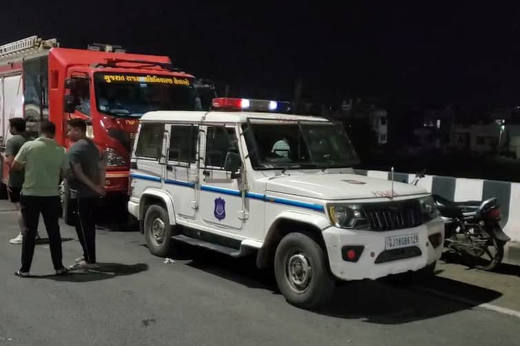 Modasa Accident: મોડાસાના માઝુમ બ્રિજ પરથી કાર નદીમાં ખાબકી,4 લોકોના મોત