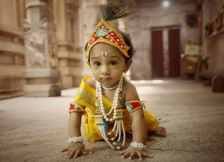 Krishna Jayanthi 2025 Date: கிருஷ்ண ஜெயந்தி வரும் சனிக்கிழமையா? ஞாயிற்றுக்கிழமையா? பக்தர்களே இதுதான் சரியான நாள்!