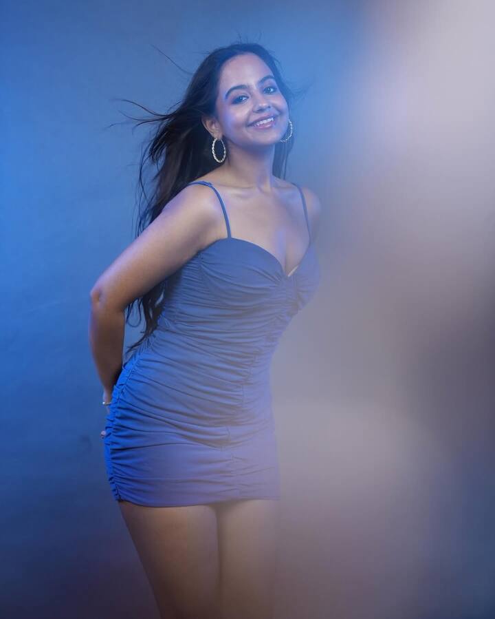 Spraha Chatterjee keeps sharing photos in a western outfit more than one on social media. Her fans remain on the actress's sizzling look.
