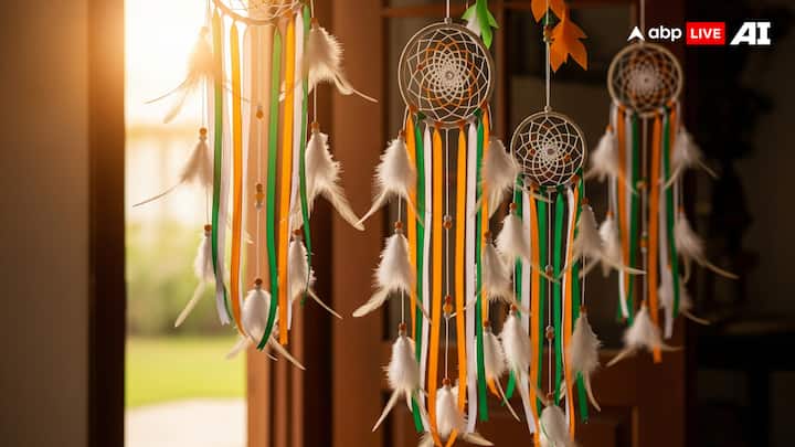 Dreamcatchers: Add the vibrant twist to the celebration with dreamcatchers made from saffron, white, and green ribbons, feathers, and beads, a creative way to showcase your patriotic pride. (Image Source: ABP LIVE AI)