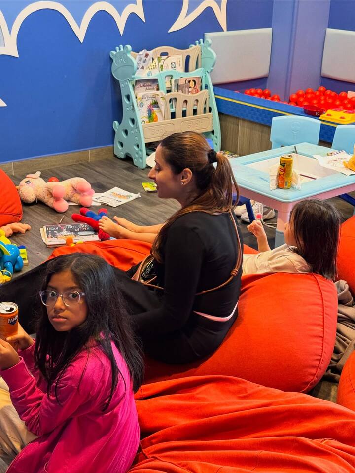 Munawar had already thrown an intimate birthday gathering for Mehzabeen a day earlier.