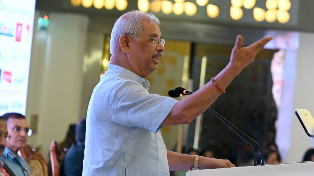 Kerala Governor's 'Partition Horror Day' Directive Sparks Row; Opposition Alleges RSS Agenda Kerala Governor's 'Partition Horror Day' Directive Sparks Row Kerala Governor's 'Partition Horror Day' Directive Sparks Row; Opposition Alleges RSS Agenda