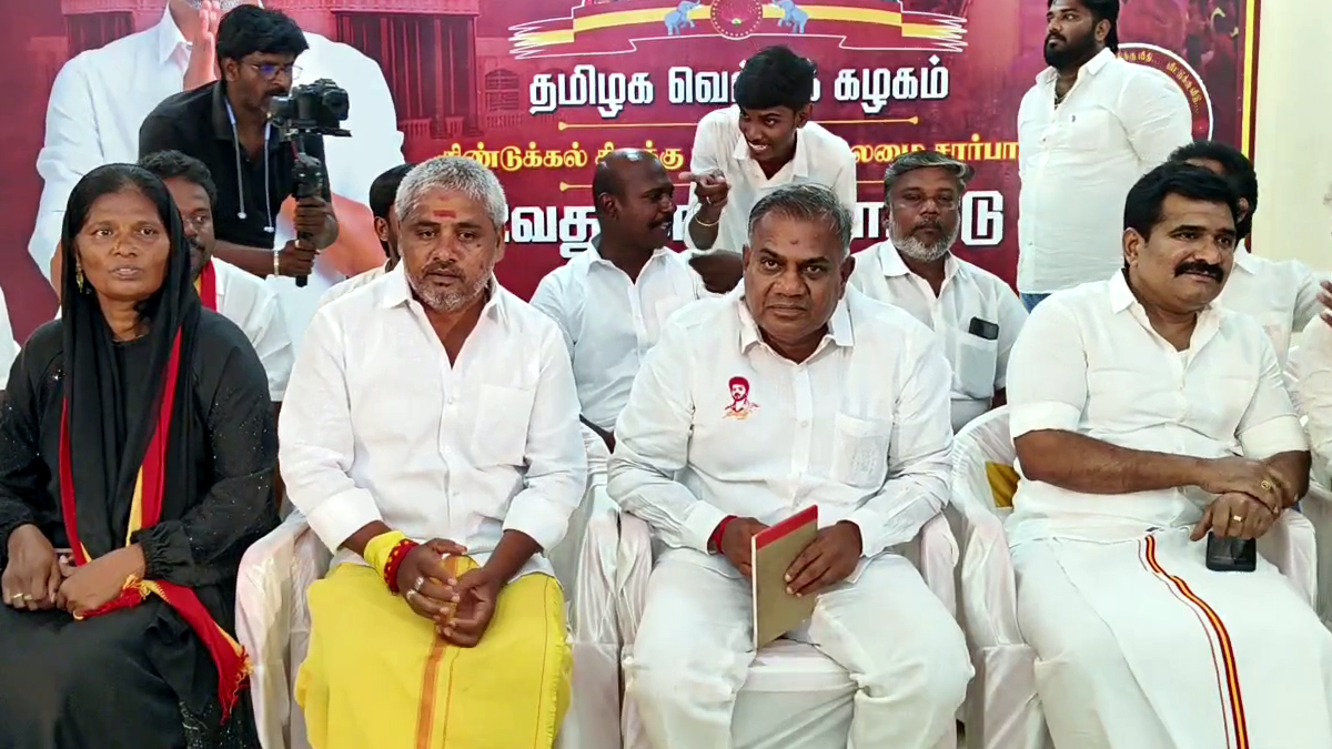 விஜய் 2026ல் தமிழக முதல்வர்! திண்டுக்கல்லில் 7 தொகுதிகளில் தவெக வெற்றி: புஸ்ஸி ஆனந்த் பரபரப்பு பேச்சு