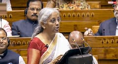 क्या 12 लाख की टैक्स छूट हो गई खत्म? निर्मला सीतारमण ने संसद में पेश किया नया इनकम टैक्स बिल, सामने आया बड़ा अपडेट