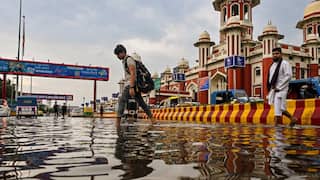 UP Weather: यूपी में क्या धीमी पड़ी बारिश की रफ्तार? आज इन जिलों में अलर्ट जारी, जानें- अपने शहर के मौसम का हाल