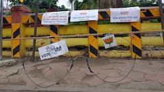 इंदौर में ECI के खिलाफ कांग्रेस का अनोखा प्रदर्शन, बनाया 5 फुट बड़ा 'BJP छाप' चश्मा, गांधी चौक पर लगाया