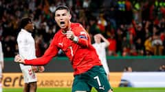 Cristiano Ronaldo Net Worth: क्रिस्टियानो रोनाल्डो की एक महीने की सैलरी उड़ा देगी आपके होश, देखें टोटल नेटवर्थ और कार कलेक्शन